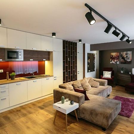 Doczy Private Apartment Debrecen Esterno foto