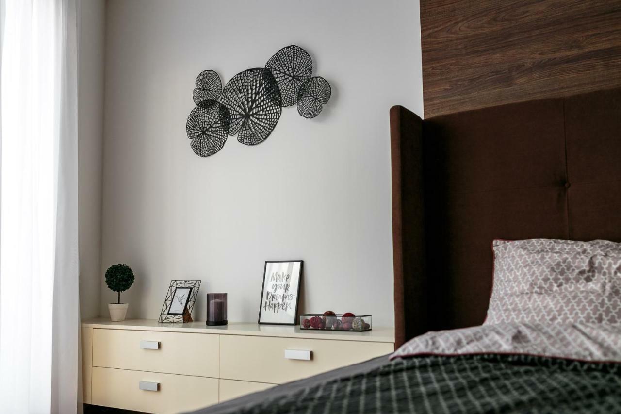 Doczy Private Apartment Debrecen Esterno foto
