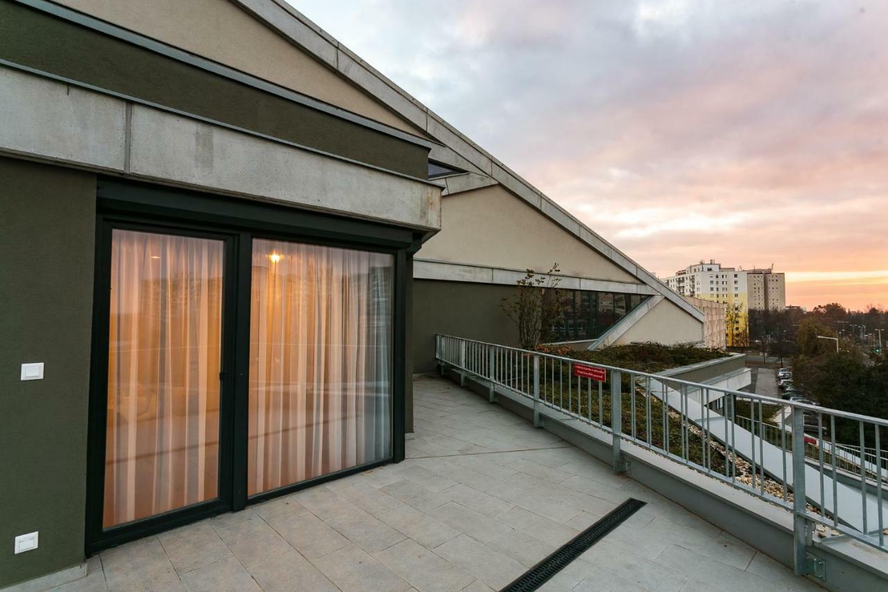 Doczy Private Apartment Debrecen Esterno foto